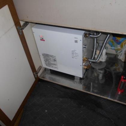 Toto Re25sn N Toto Res25a 小型電気温水器 交換工事 相模原市 施工事例 ユニティープライム 給湯器交換 キッチン水まわりリフォーム 町田 八王子 多摩