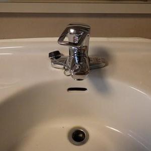 TOTO洗面水栓 TLF30UDQX→TLHG30DQES 交換工事 |東京都府中市｜施工