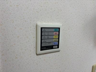 a62cdfacf8a909846d7e726480bba7cc902daf00.jpg